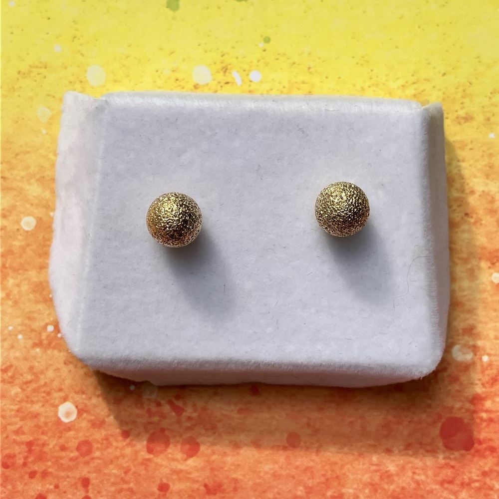 Fashion Jewelry Gold Textured Stud Earrings